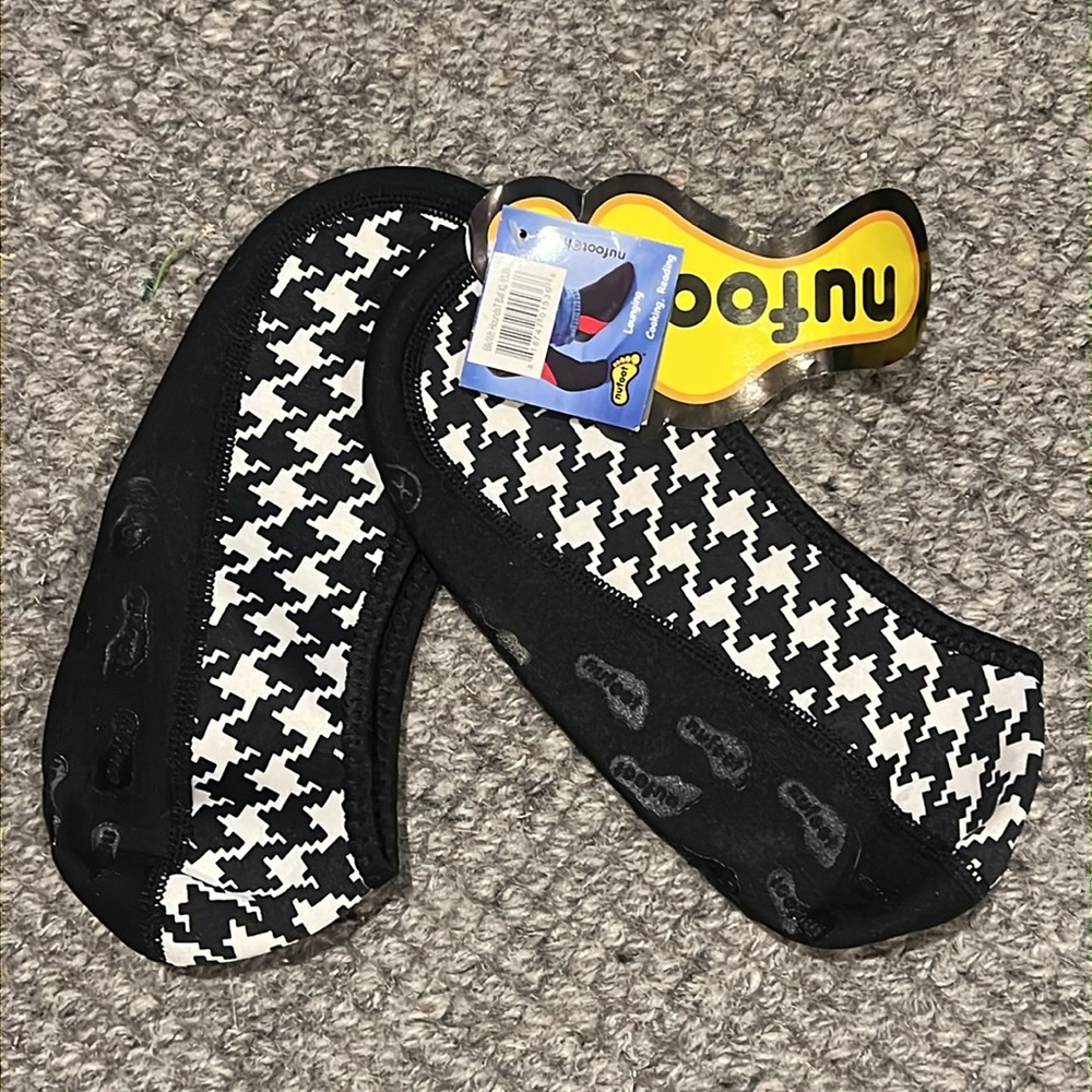 Nufoot Women's Ballet Flat Slipper, Black and White Hounds Tooth, X-Large